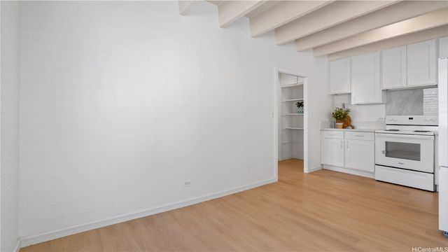 1909 Kahakai Drive, Honolulu, HI 96814