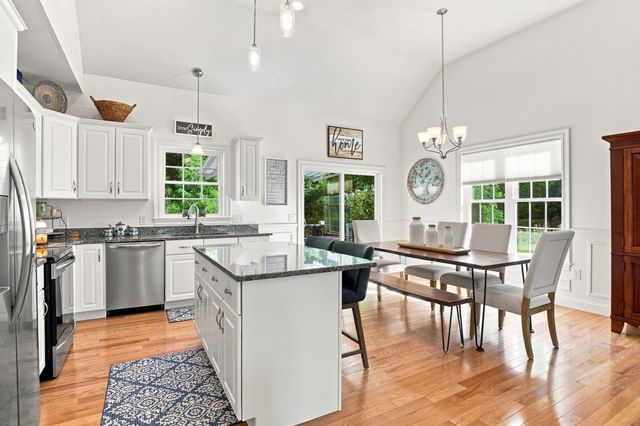 33 Skyview Drive, Millbury, MA 01527