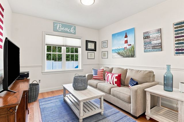 33 Skyview Drive, Millbury, MA 01527