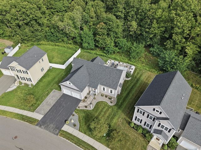 33 Skyview Drive, Millbury, MA 01527
