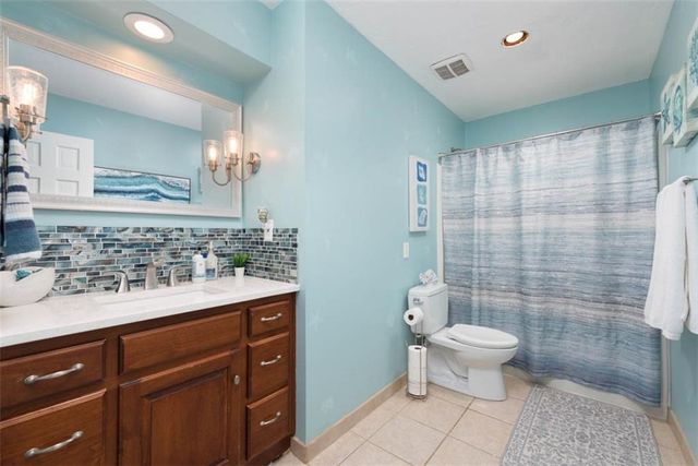 3912 S Christopher Circle, Independence, MO 64055