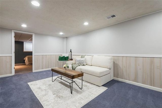 3912 S Christopher Circle, Independence, MO 64055