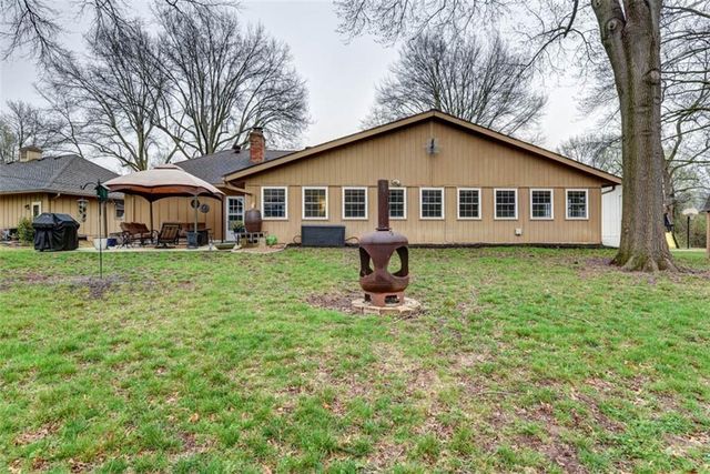 3912 S Christopher Circle, Independence, MO 64055