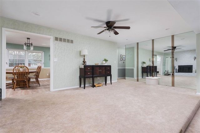 3912 S Christopher Circle, Independence, MO 64055