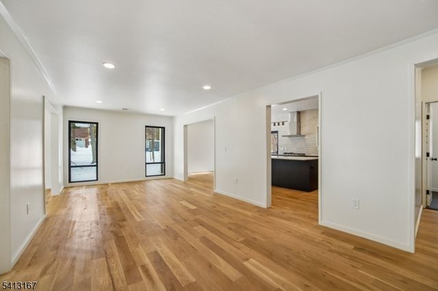 156 Park Rd, Parsippany-troy Hills Twp., NJ 07054