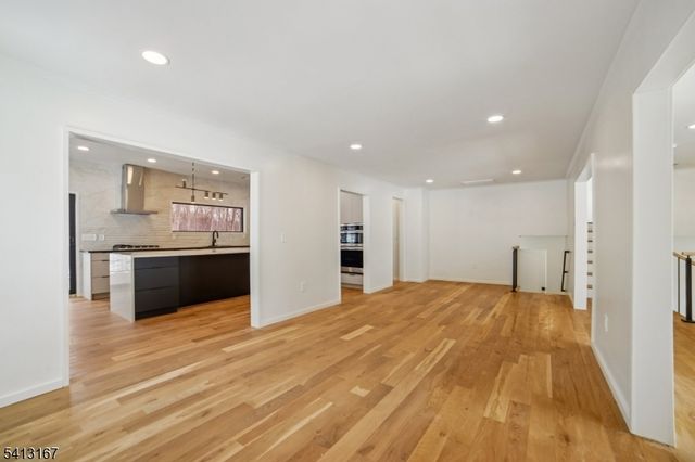 156 Park Rd, Parsippany-troy Hills Twp., NJ 07054