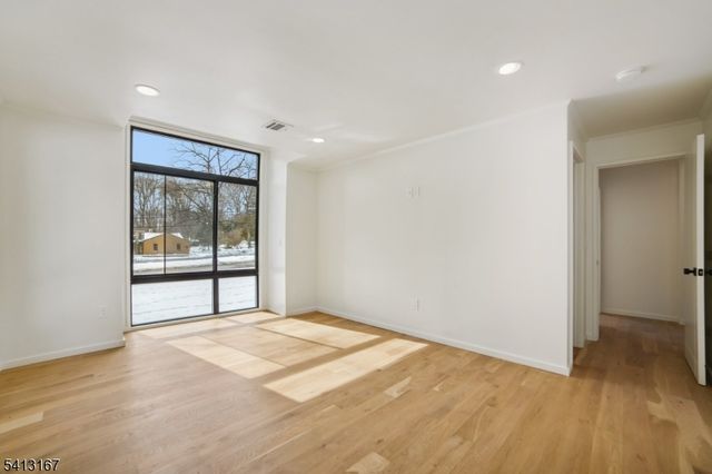 156 Park Rd, Parsippany-troy Hills Twp., NJ 07054