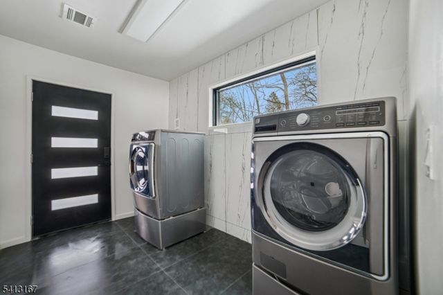 156 Park Rd, Parsippany-troy Hills Twp., NJ 07054