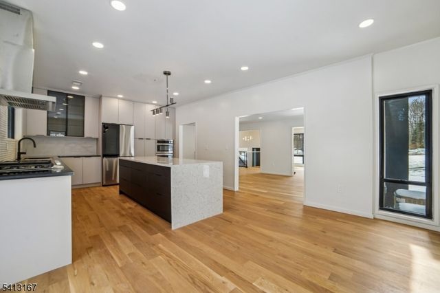 156 Park Rd, Parsippany-troy Hills Twp., NJ 07054