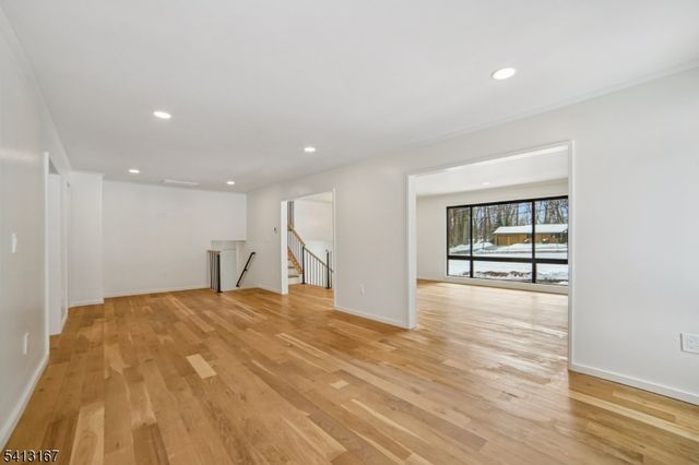 156 Park Rd, Parsippany-troy Hills Twp., NJ 07054