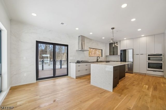 156 Park Rd, Parsippany-troy Hills Twp., NJ 07054