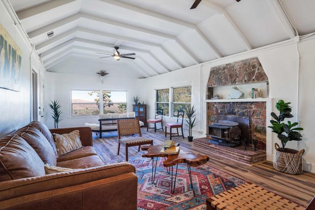 59800 Onaga Trail, Joshua Tree, CA 92252