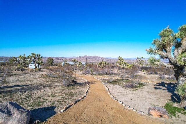 59800 Onaga Trail, Joshua Tree, CA 92252