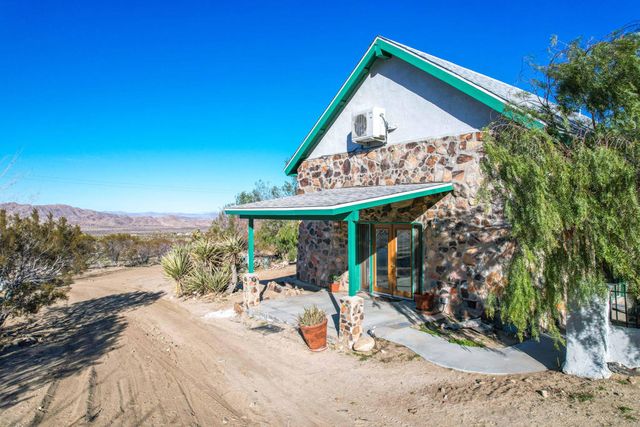 59800 Onaga Trail, Joshua Tree, CA 92252