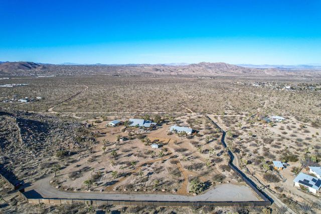59800 Onaga Trail, Joshua Tree, CA 92252