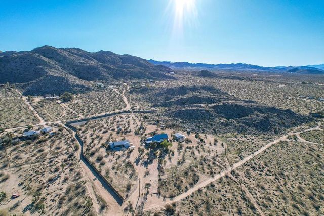 59800 Onaga Trail, Joshua Tree, CA 92252