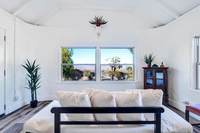 59800 Onaga Trail, Joshua Tree, CA 92252