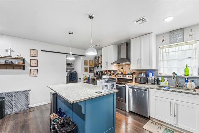 631 SW 3rd Street, Moore, OK 73160