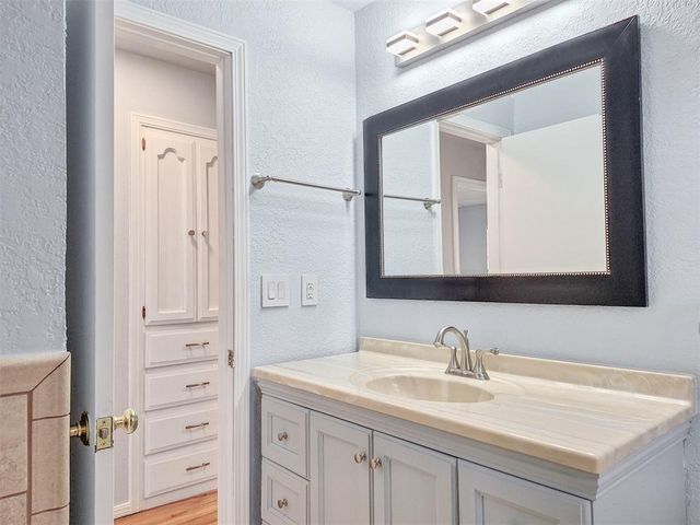 1032 W Woodcrest Drive, Oklahoma City, OK 73110