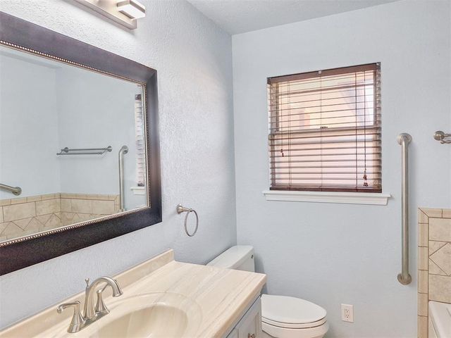 1032 W Woodcrest Drive, Oklahoma City, OK 73110