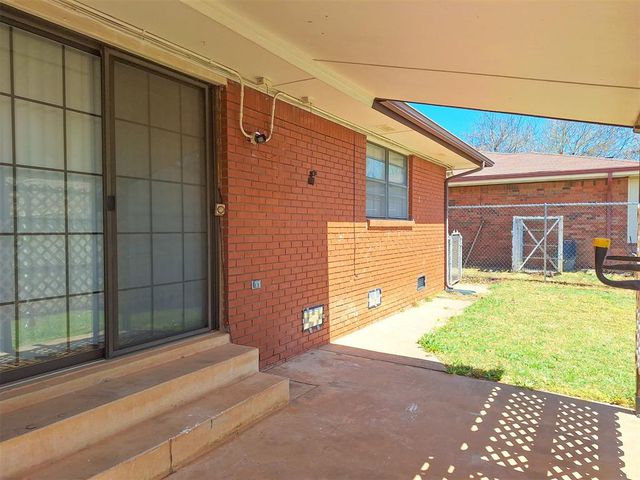 1032 W Woodcrest Drive, Oklahoma City, OK 73110