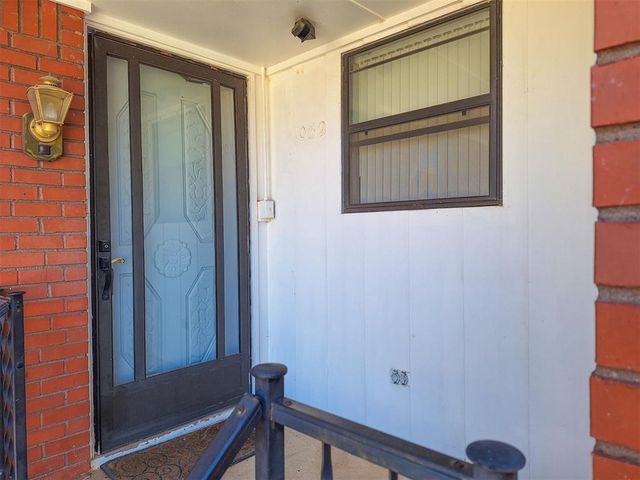 1032 W Woodcrest Drive, Oklahoma City, OK 73110