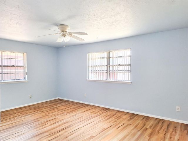 1032 W Woodcrest Drive, Oklahoma City, OK 73110