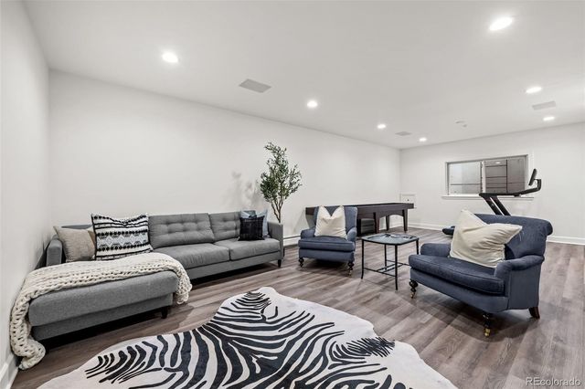 424 Clayton Street, Denver, CO 80206