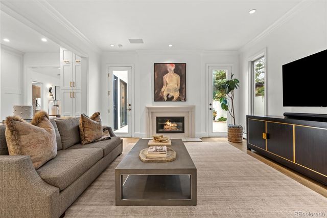 424 Clayton Street, Denver, CO 80206