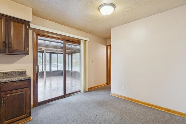 5732 Colleen Avenue, Rockford, IL 61109