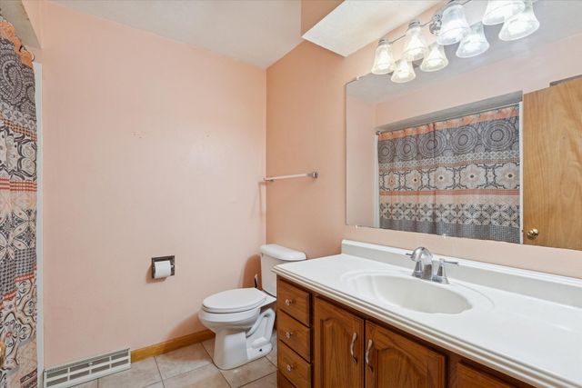 5732 Colleen Avenue, Rockford, IL 61109