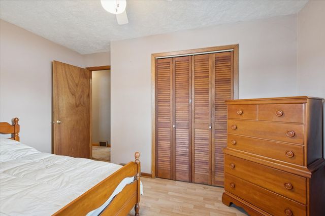 5732 Colleen Avenue, Rockford, IL 61109