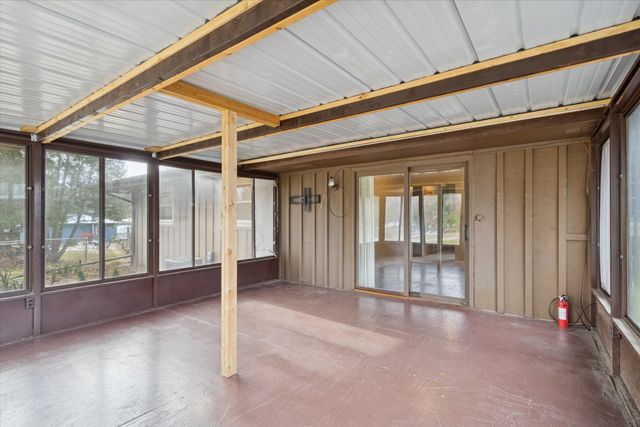 5732 Colleen Avenue, Rockford, IL 61109