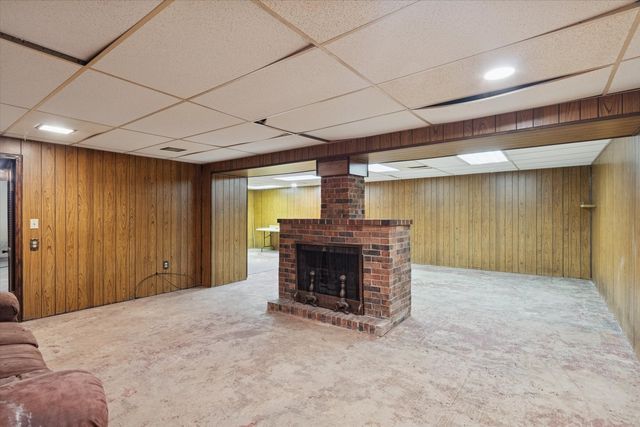 5732 Colleen Avenue, Rockford, IL 61109