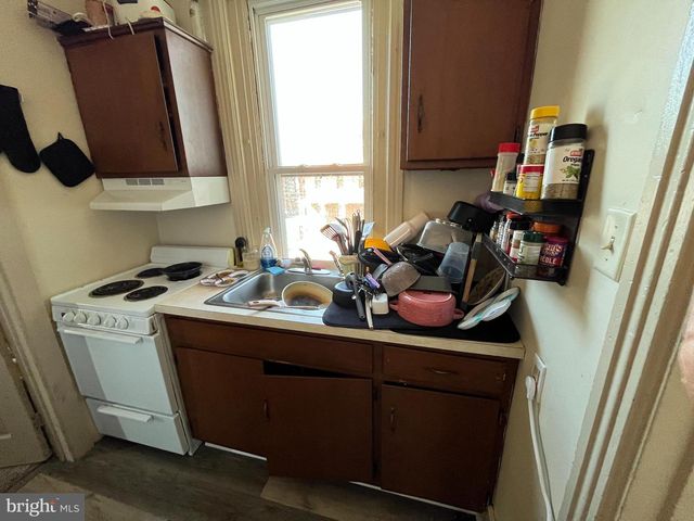 301 CHESTNUT ST, Columbia, PA 17512