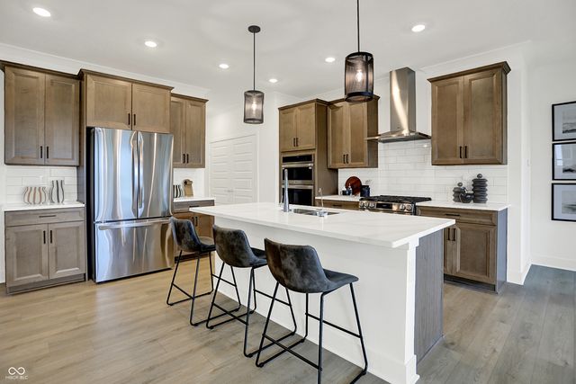 5076 Foxley Park Lane, Avon, IN 46123