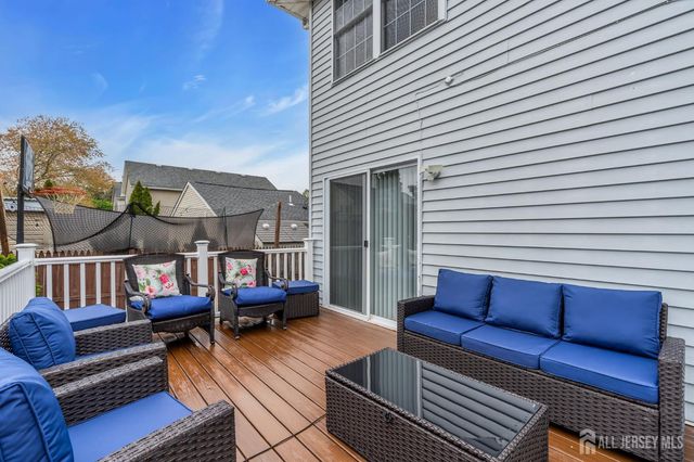 6 Ives Court, Monroe, NJ 08831