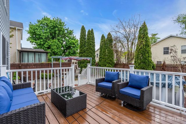 6 Ives Court, Monroe, NJ 08831