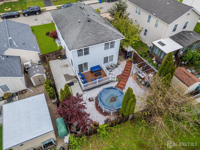 6 Ives Court, Monroe, NJ 08831