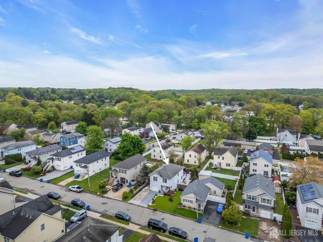 6 Ives Court, Monroe, NJ 08831