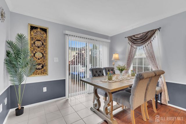 6 Ives Court, Monroe, NJ 08831