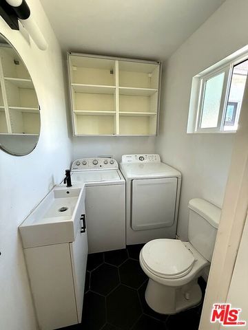 2480 44th Street, San Diego, CA 92105