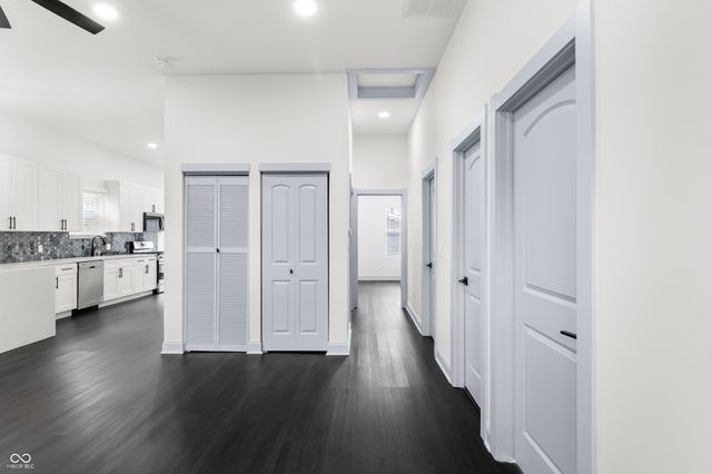 3251 Sutherland Avenue, Indianapolis, IN 46205