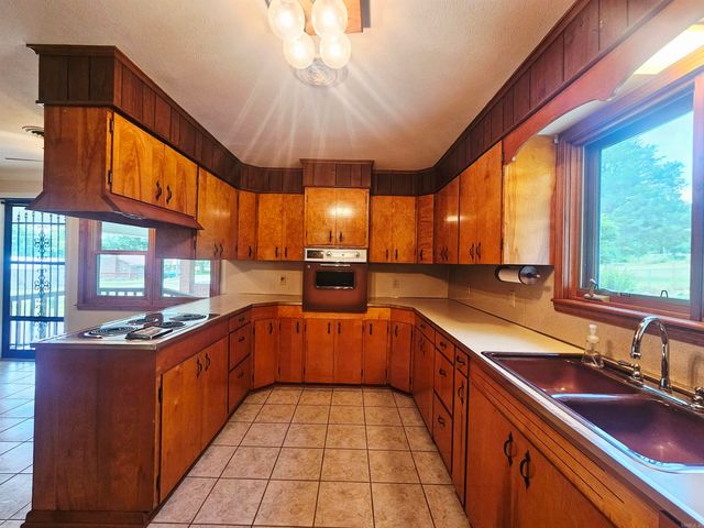 511 Spring Street, Marshall, AR 72650
