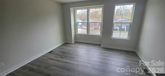 960 Broad River Lane, Charlotte, NC 28211