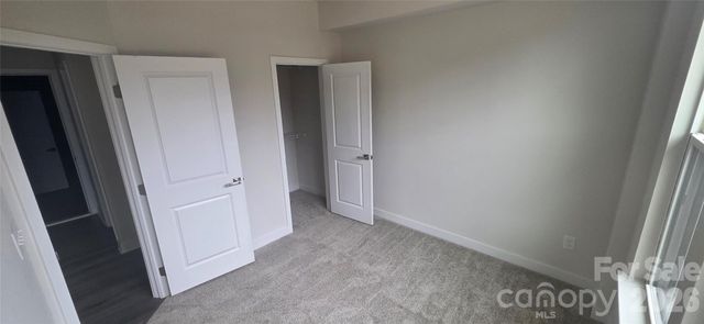 960 Broad River Lane, Charlotte, NC 28211