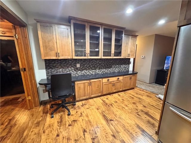 6806 Curvue Road, Eau Claire, WI 54703