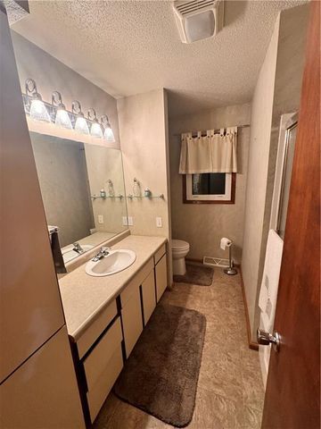 6806 Curvue Road, Eau Claire, WI 54703