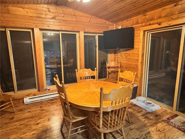 6806 Curvue Road, Eau Claire, WI 54703