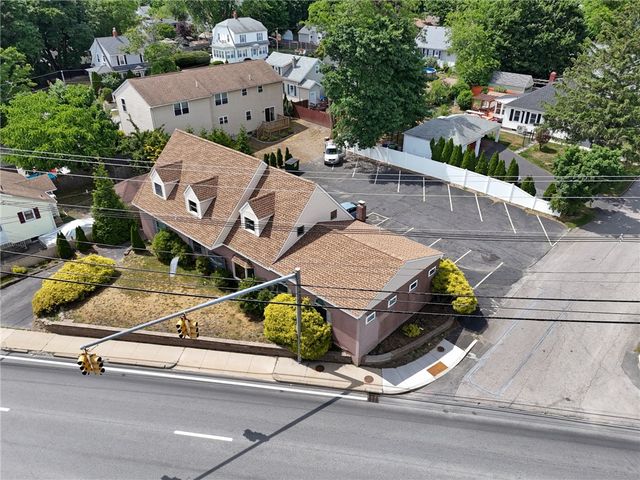 623 Post Road, Warwick, RI 02888